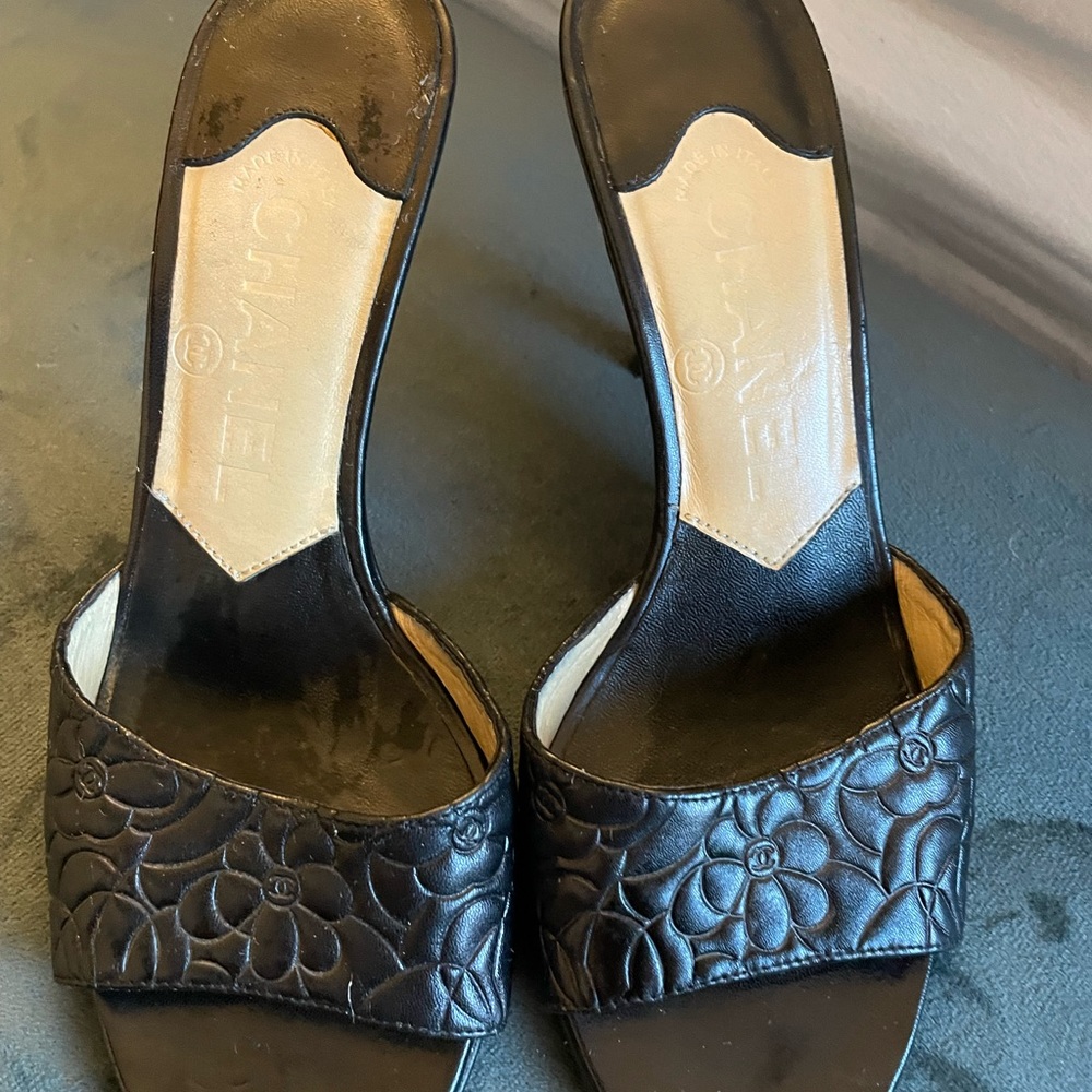 Black vintage chanel heels